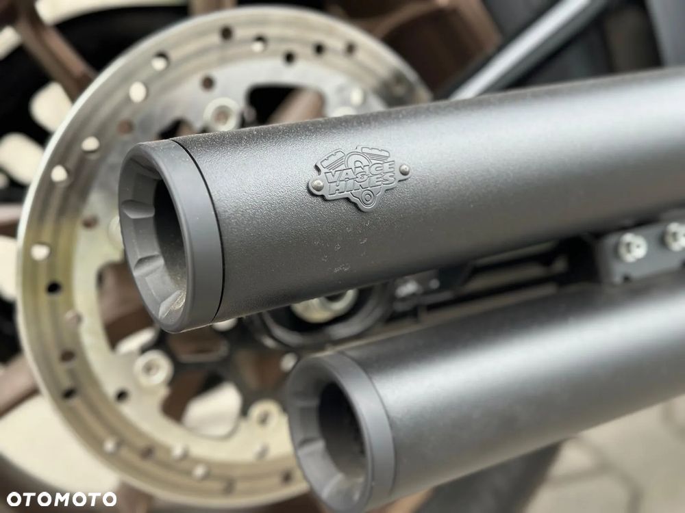 Harley-Davidson Softail Low Rider - 30