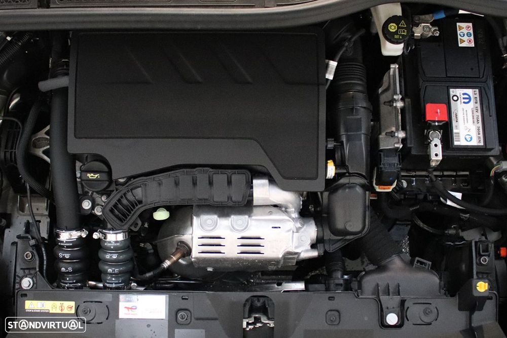 Peugeot 2008 1.2 PureTech Allure - 24