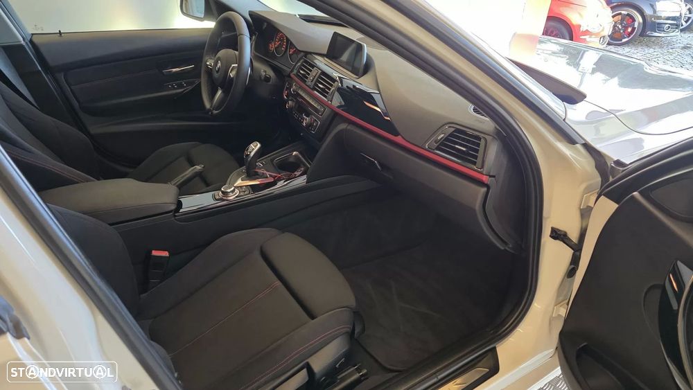 BMW 320 d Touring Sport-Aut. - 49