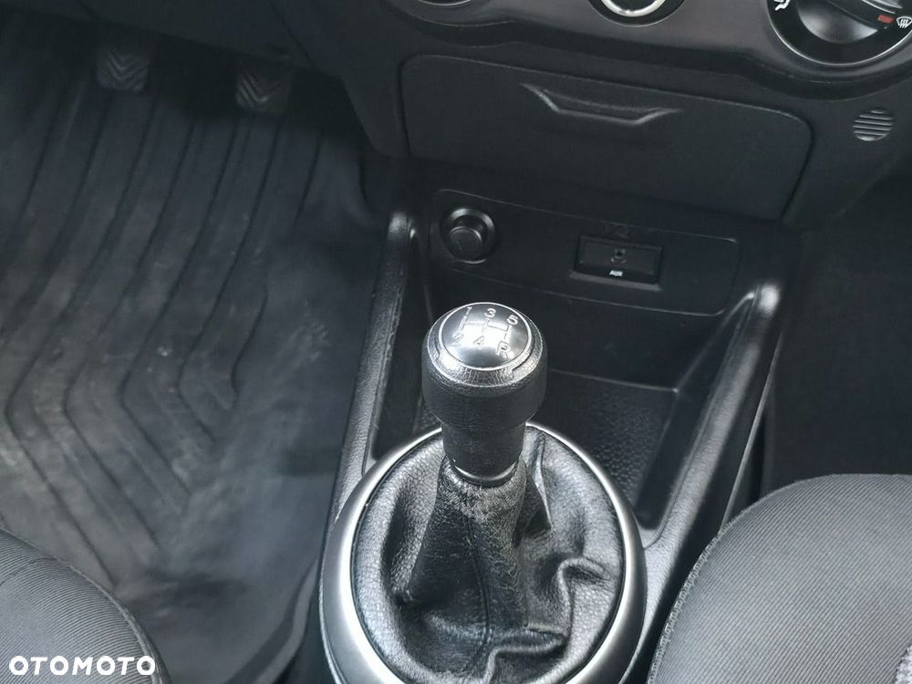 Hyundai i20 - 17