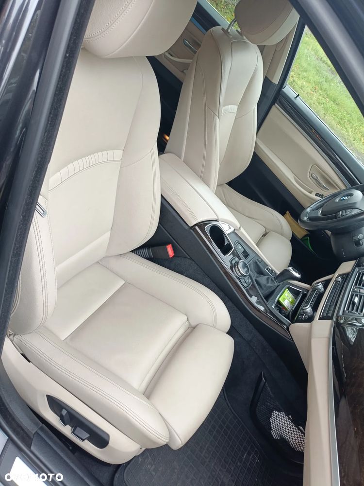 BMW Seria 5 520d Luxury Line - 21