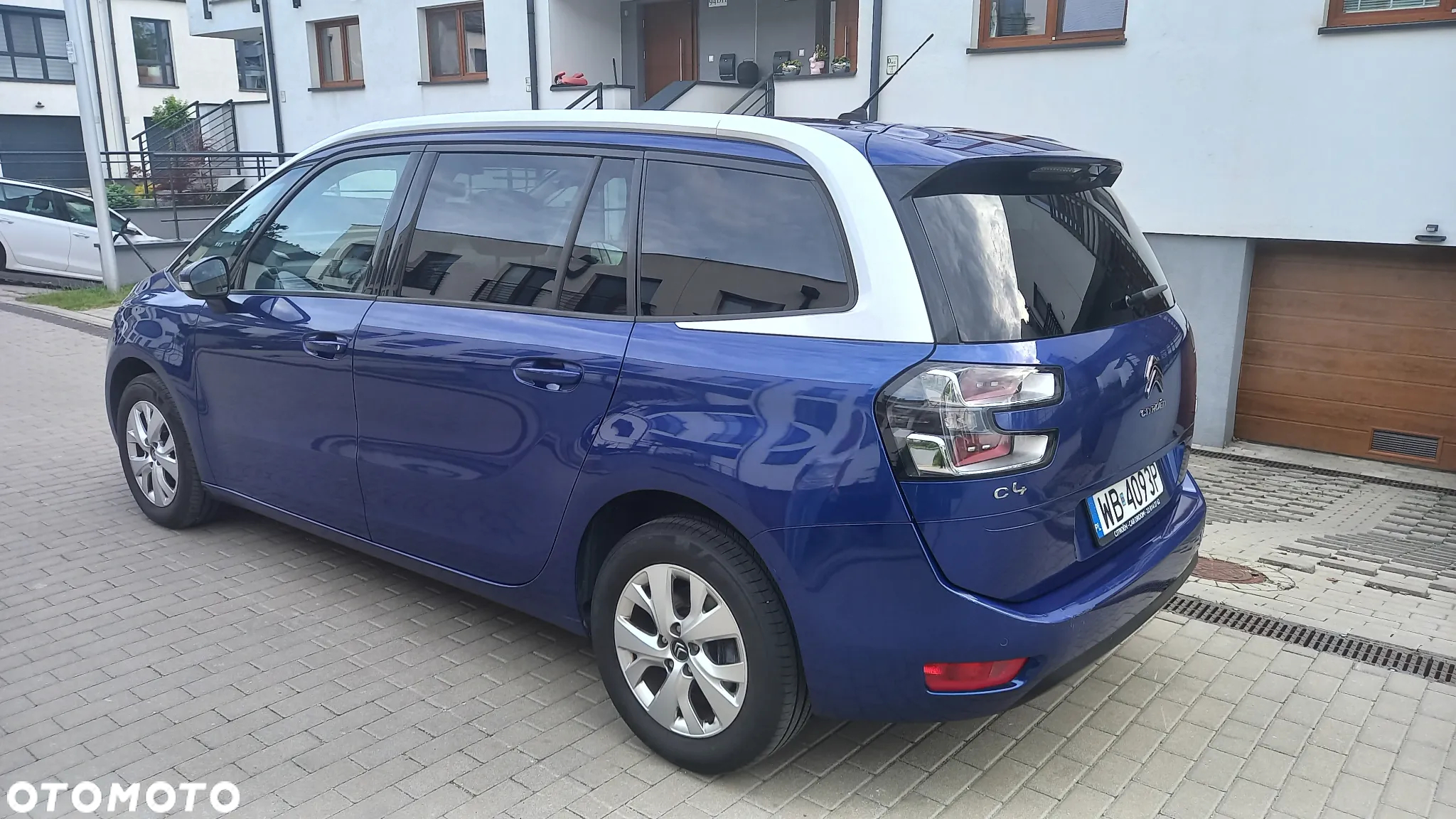 Citroën C4 Grand Picasso 1.6 BlueHDi MoreLife S&S - 2