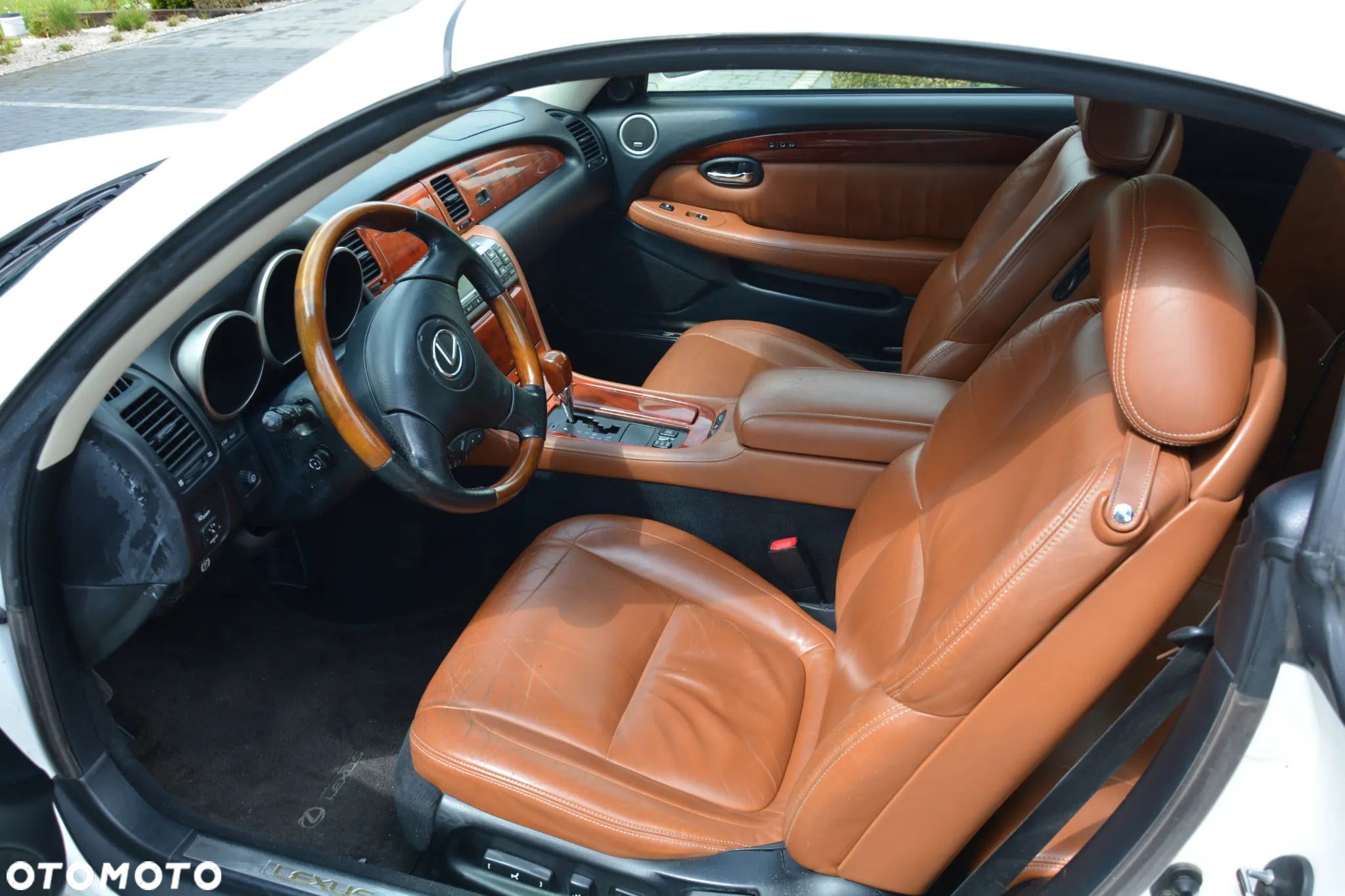 Lexus SC 430 - 12