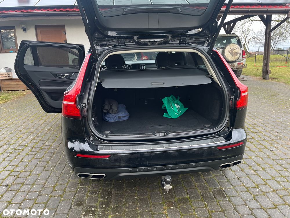 Volvo V60 Cross Country Pro D4 AWD - 11