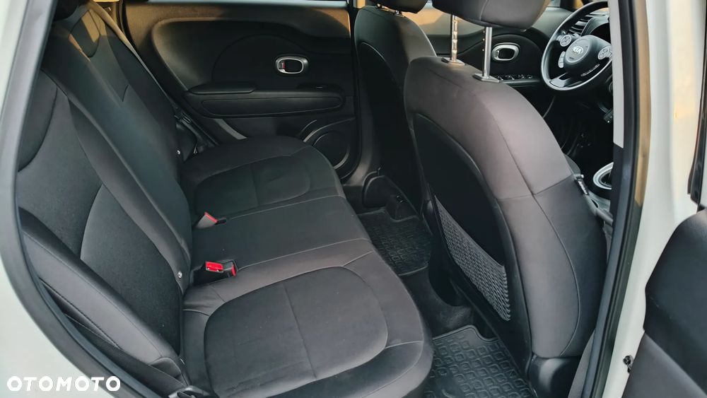 Kia Soul 1.6 GDI White&Red Edition - 16