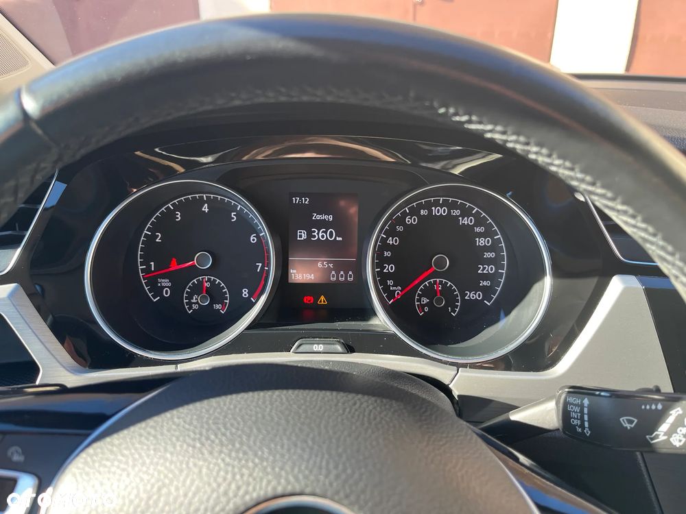 Volkswagen Touran 1.5 TSI EVO Comfortline - 6