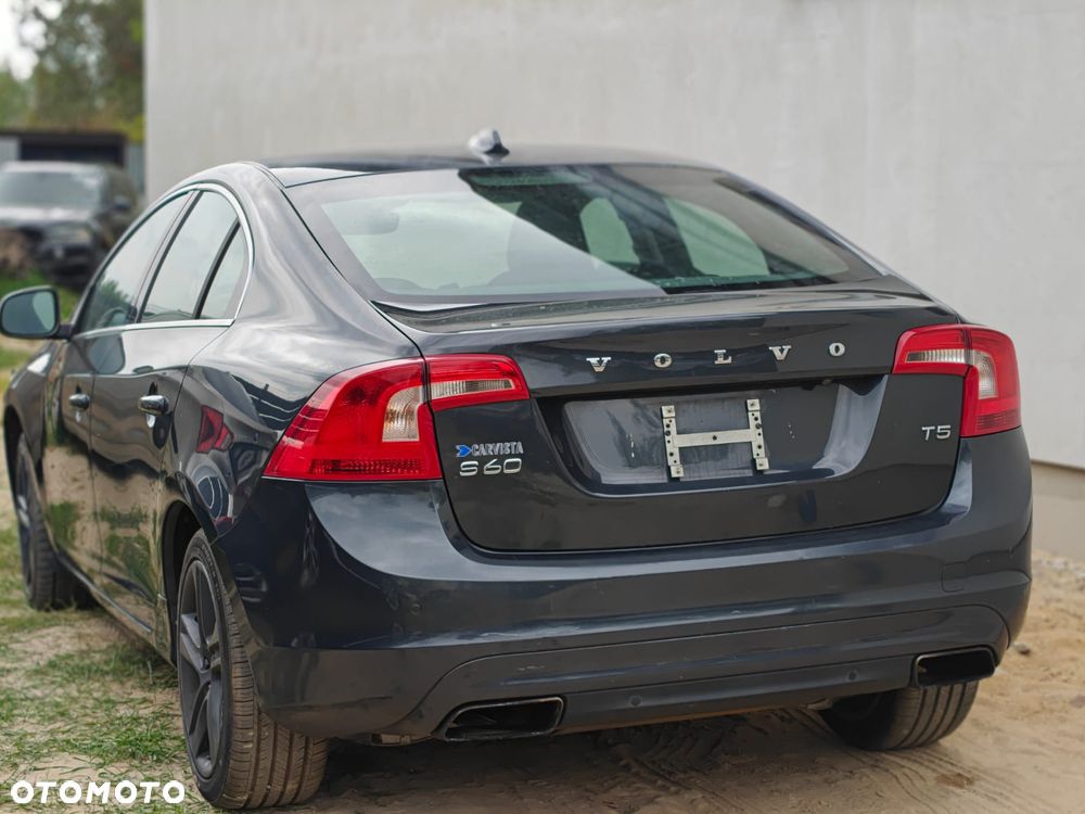 Volvo S60 T5 Geartronic Momentum - 1