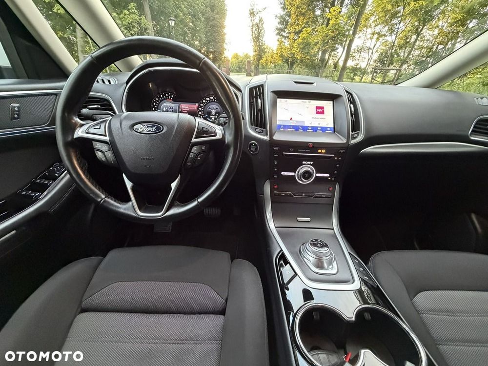 Ford Galaxy - 37