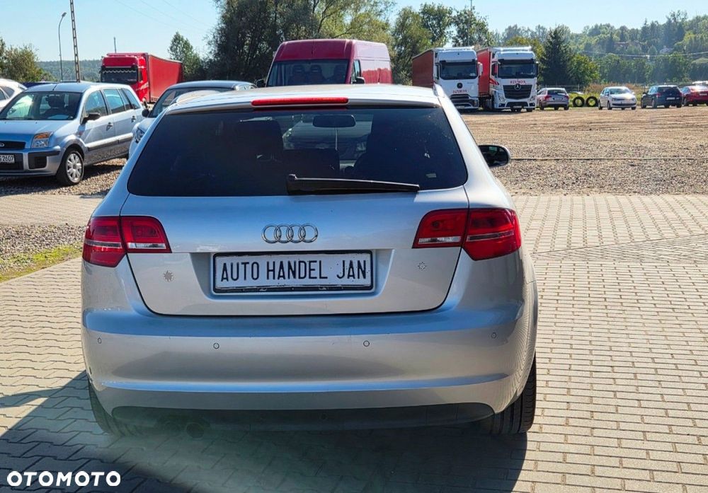 Audi A3 Sportback - 16