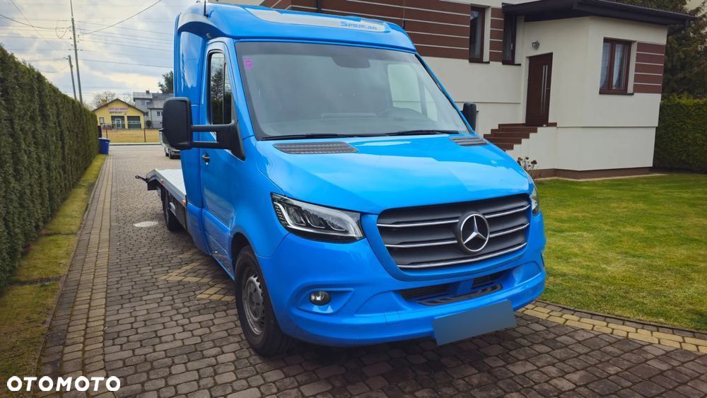 Mercedes-Benz Sprinter 319 - 1