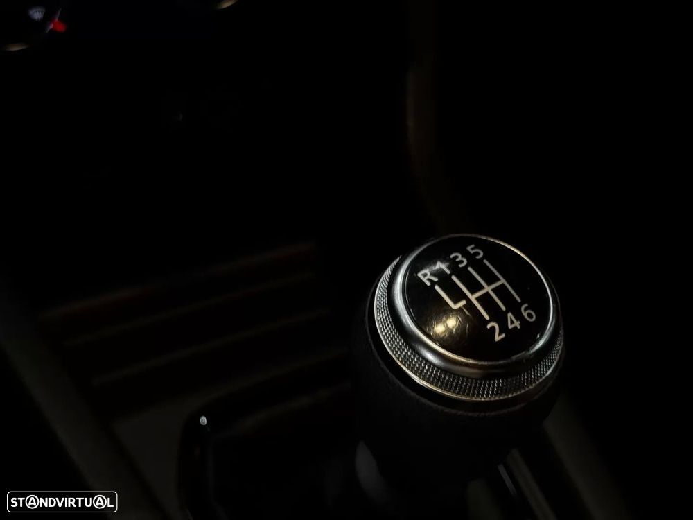 Renault Clio 1.0 TCe Evolution Bi-Fuel - 29