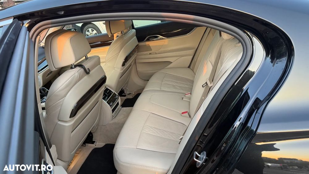 BMW Seria 7 740d xDrive - 11