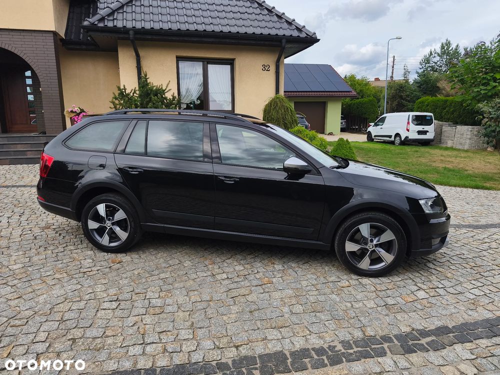 Skoda Octavia 2.0 TDI 4x4 DSG Scout - 14