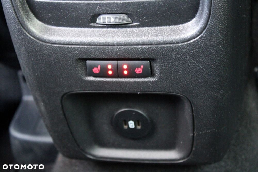 Ford Kuga 1.5 EcoBoost FWD Titanium - 34
