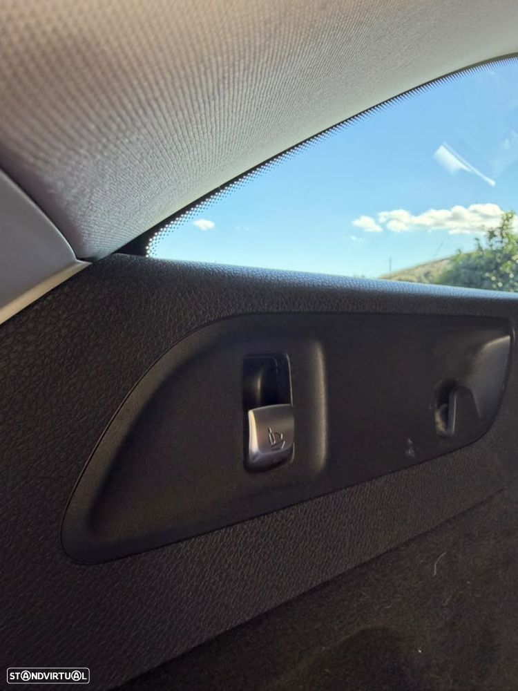 Mercedes-Benz E 300 e Station 9G-TRONIC Avantgarde - 9