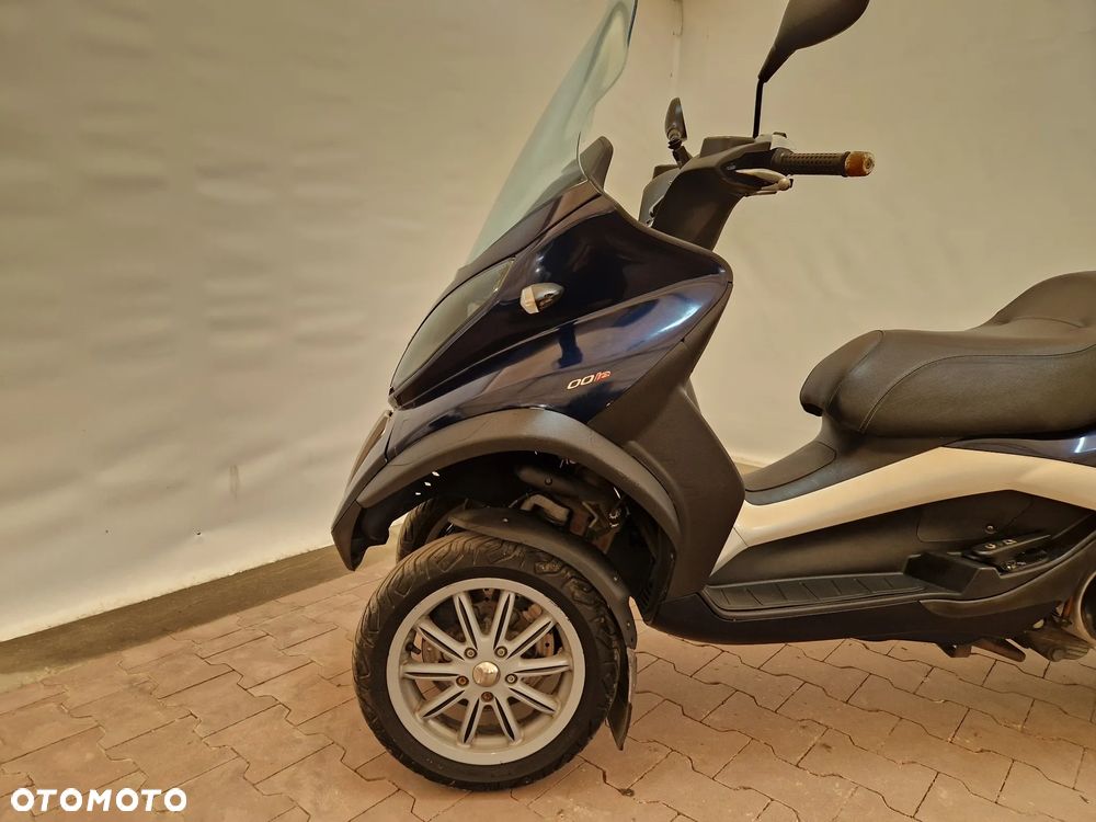 Piaggio MP-3 - 19
