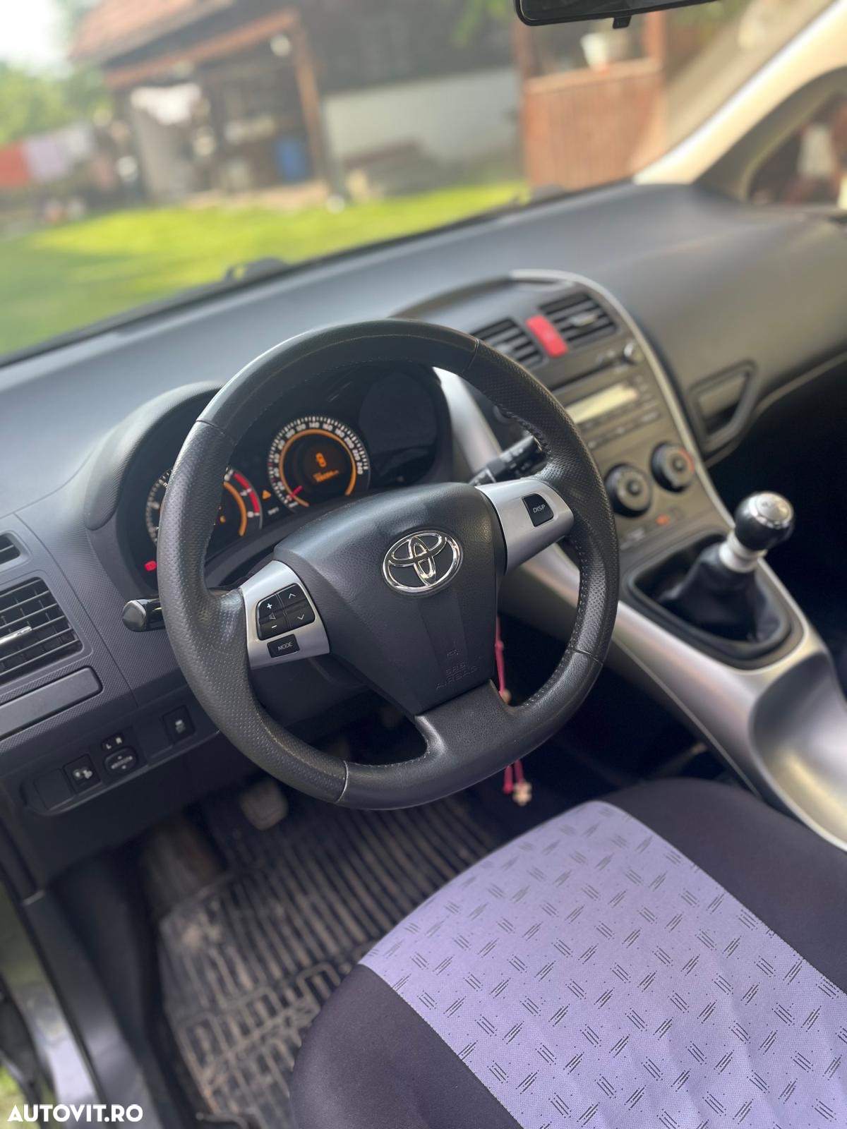 Toyota Auris - 9