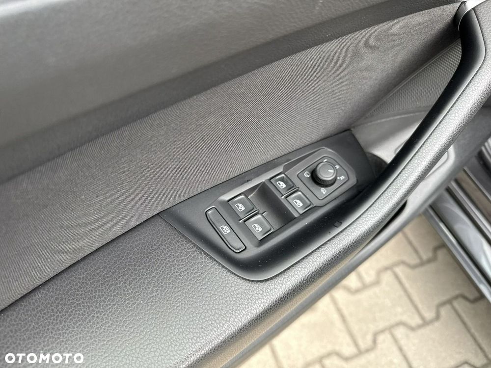 Volkswagen Passat 1.5 TSI EVO Business DSG - 12