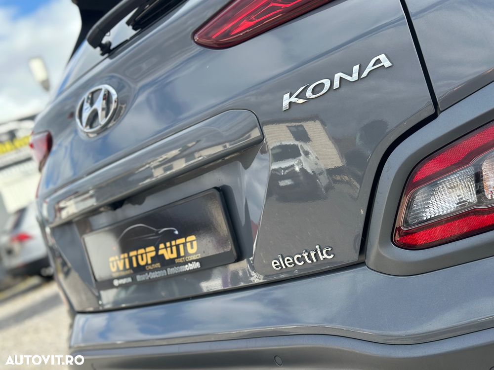 Hyundai KONA EV Premium - 36