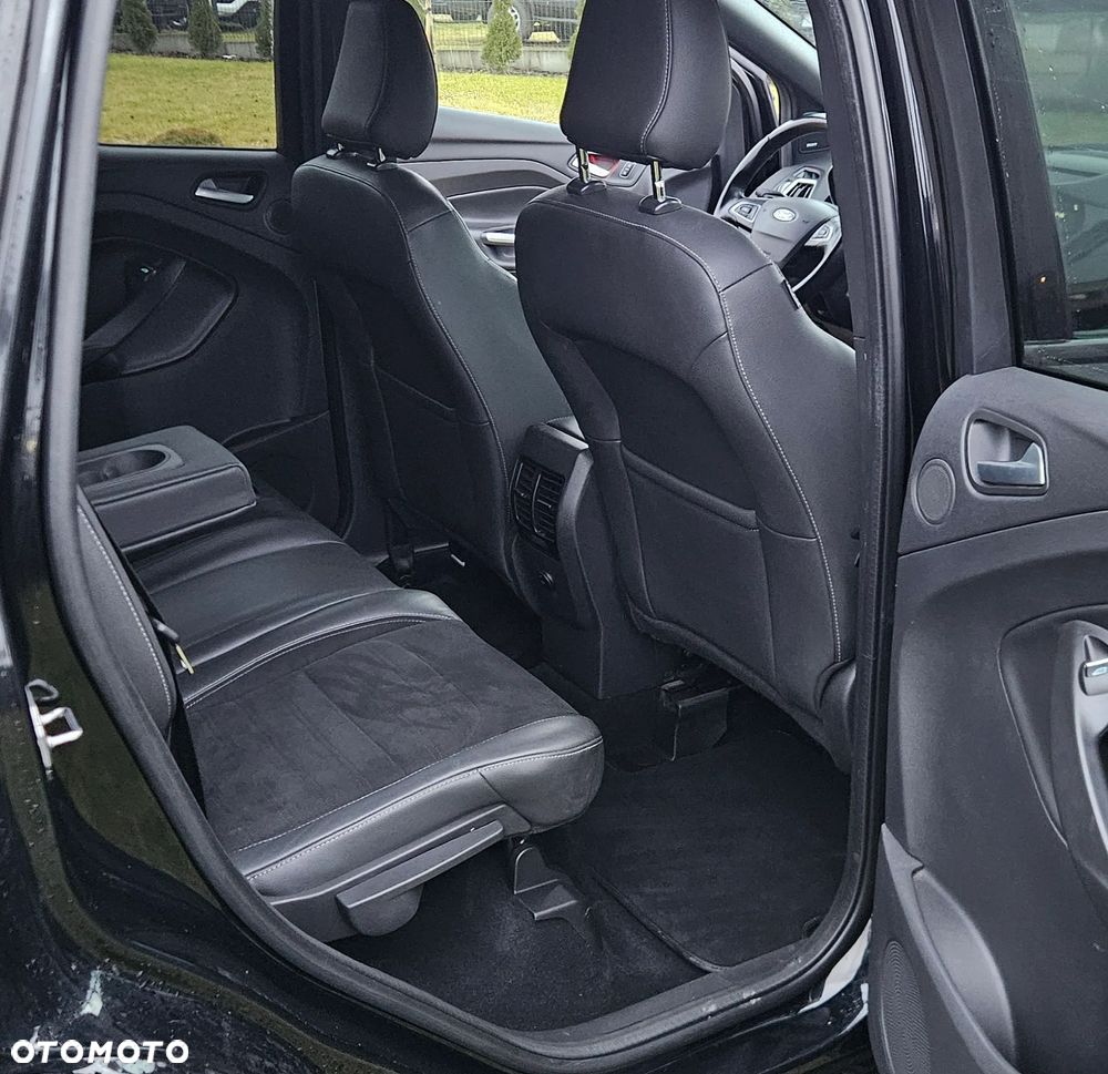 Ford Kuga 2.0 TDCi 4x4 ST-Line - 16