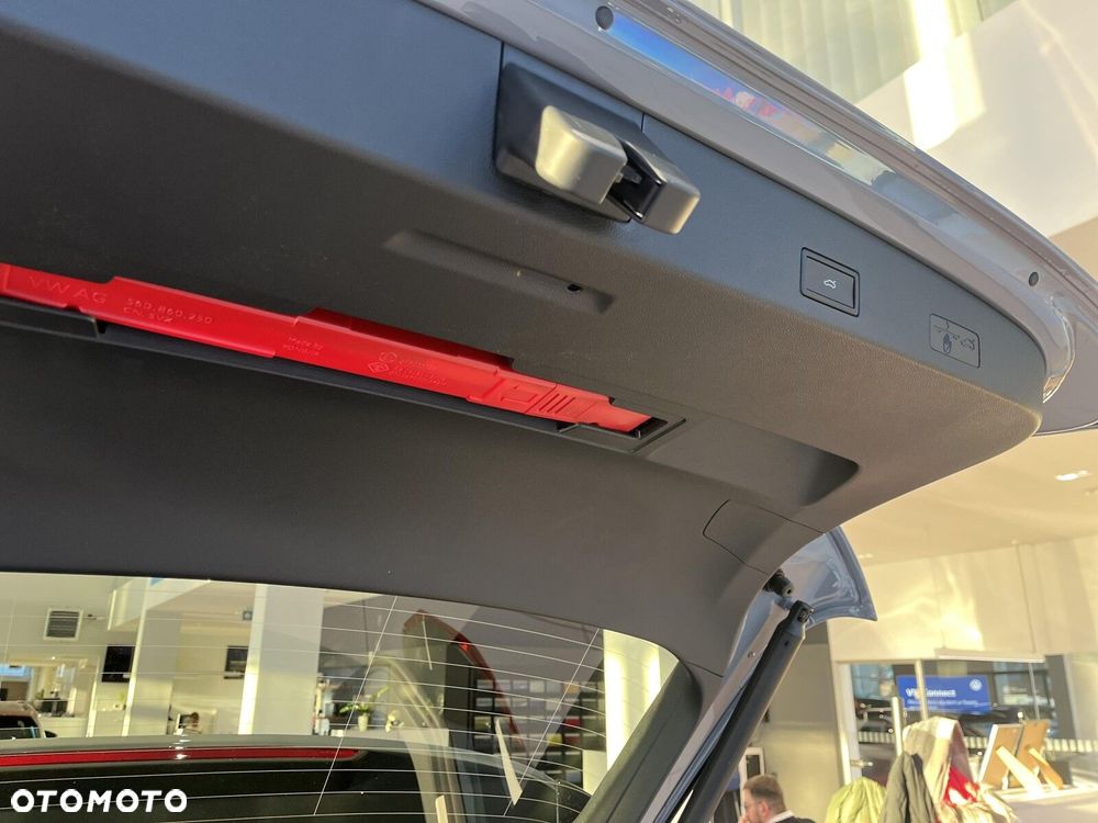 Volkswagen Golf Variant 1.5 eTSI mHEV Life Plus DSG - 20