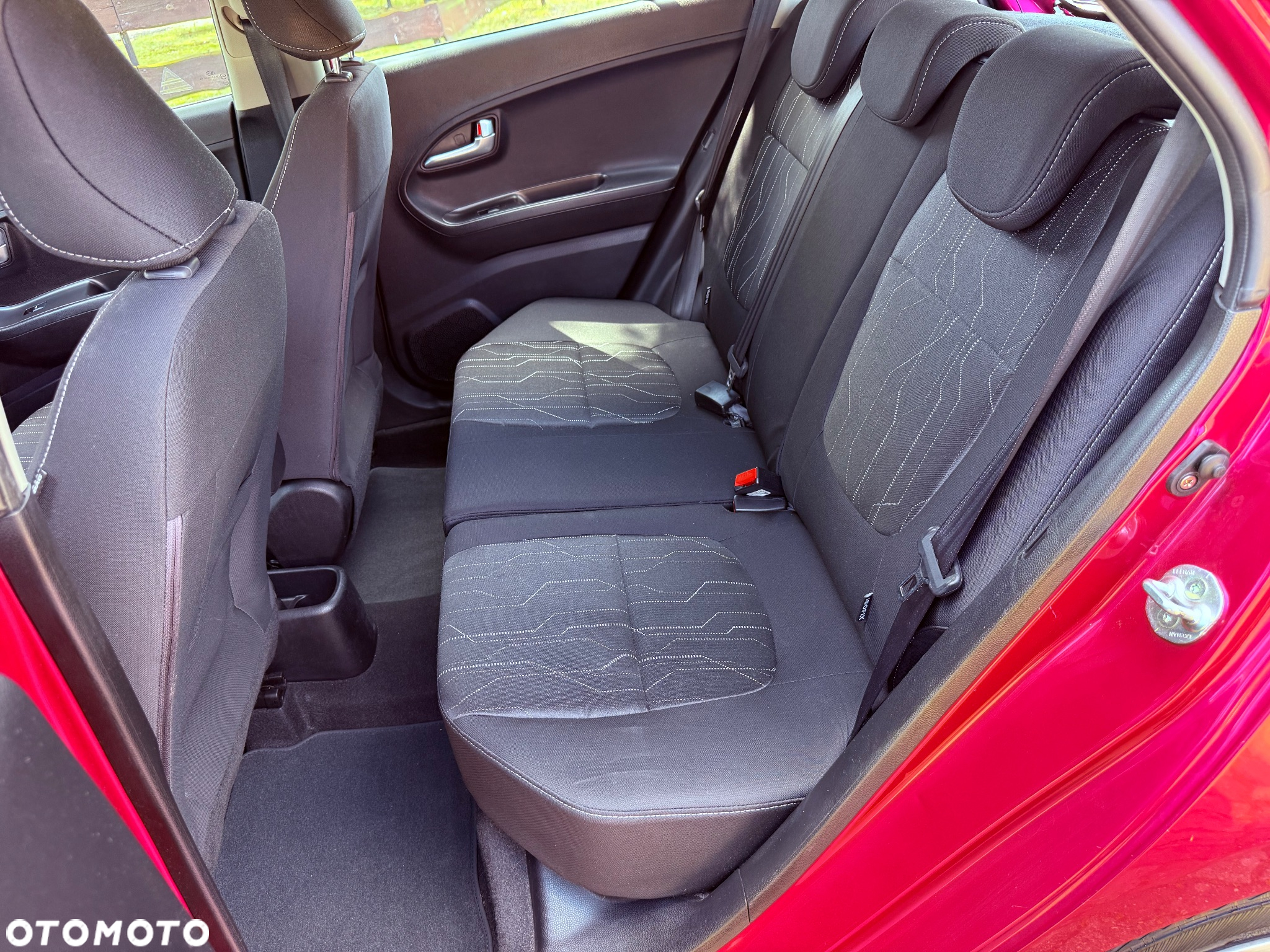 Kia Picanto 1.0 ISG Fifa World Cup Edition - 16