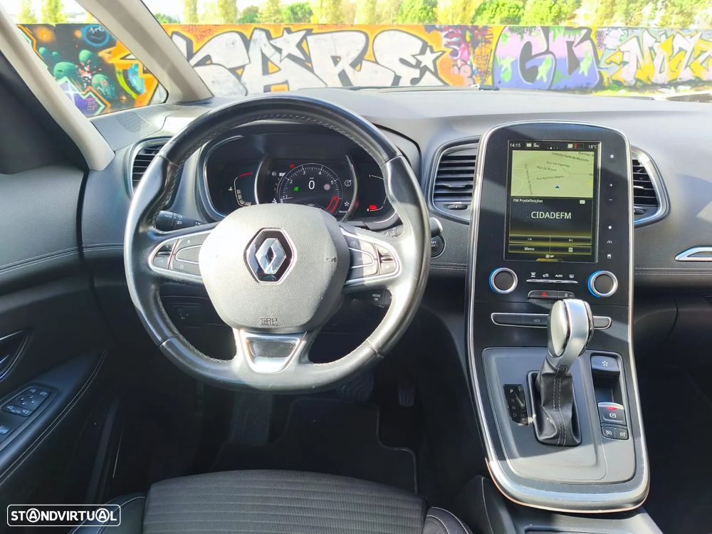 Renault Scénic ver-1-3-tce-black-edition-edc - 14