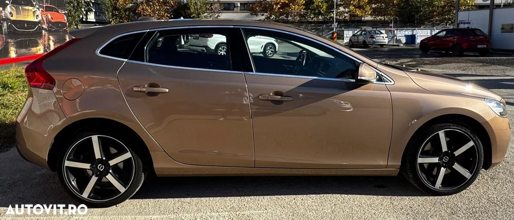 Volvo V40 D3 Aut. Inscription - 4