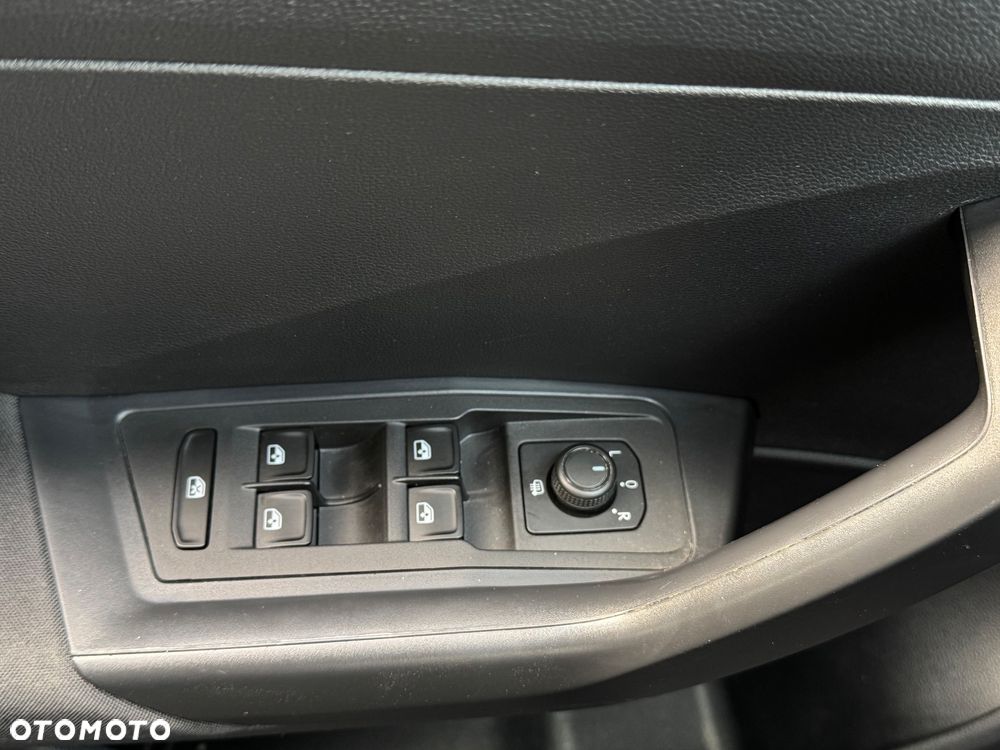 Volkswagen T-Roc - 14