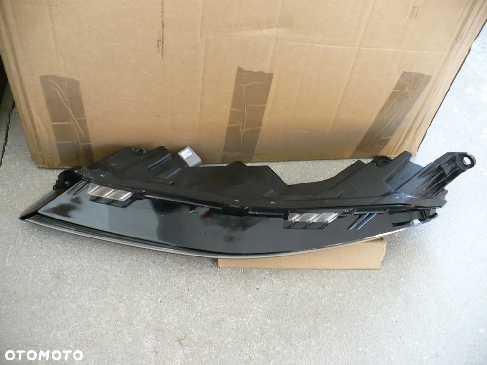 C5X C5 X 21-24 swiatlo do jazdy dziennej 9833775580 prawy hella eu. - 4