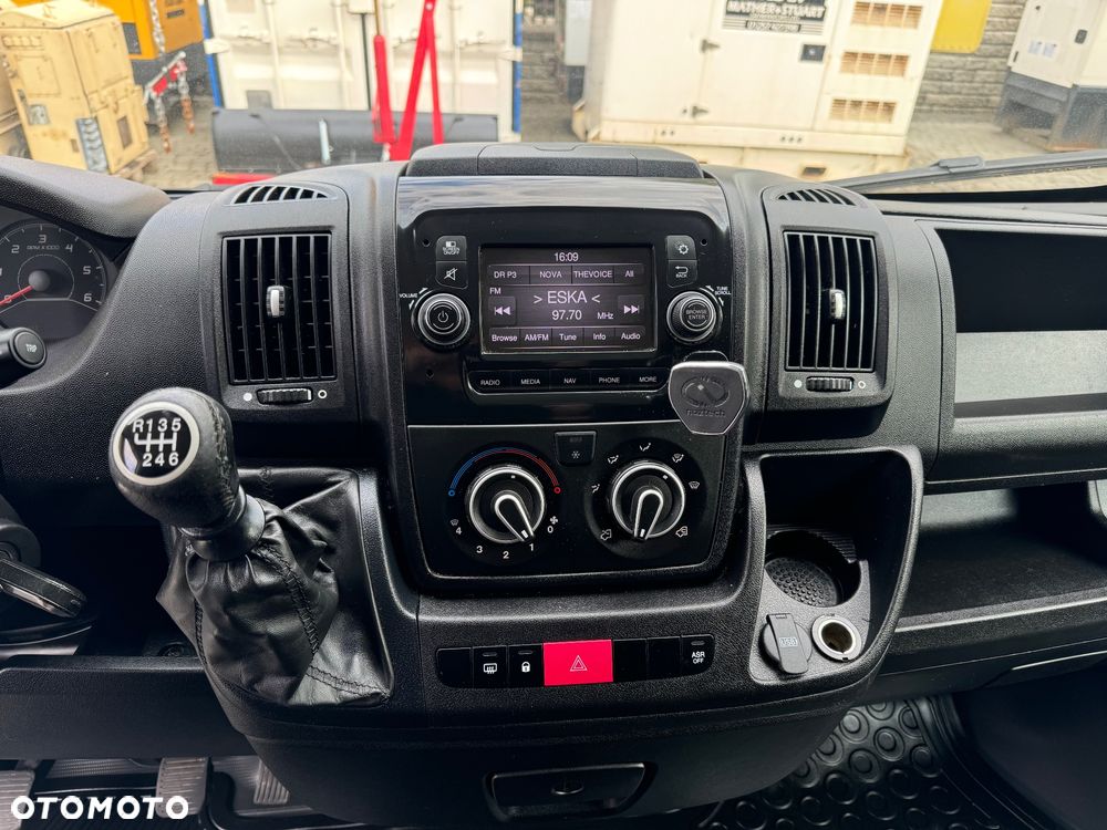 Peugeot Boxer - 28