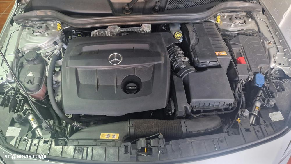Mercedes-Benz GLA 180 - 12