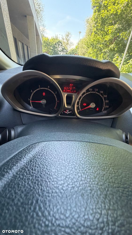 Ford Fiesta - 15