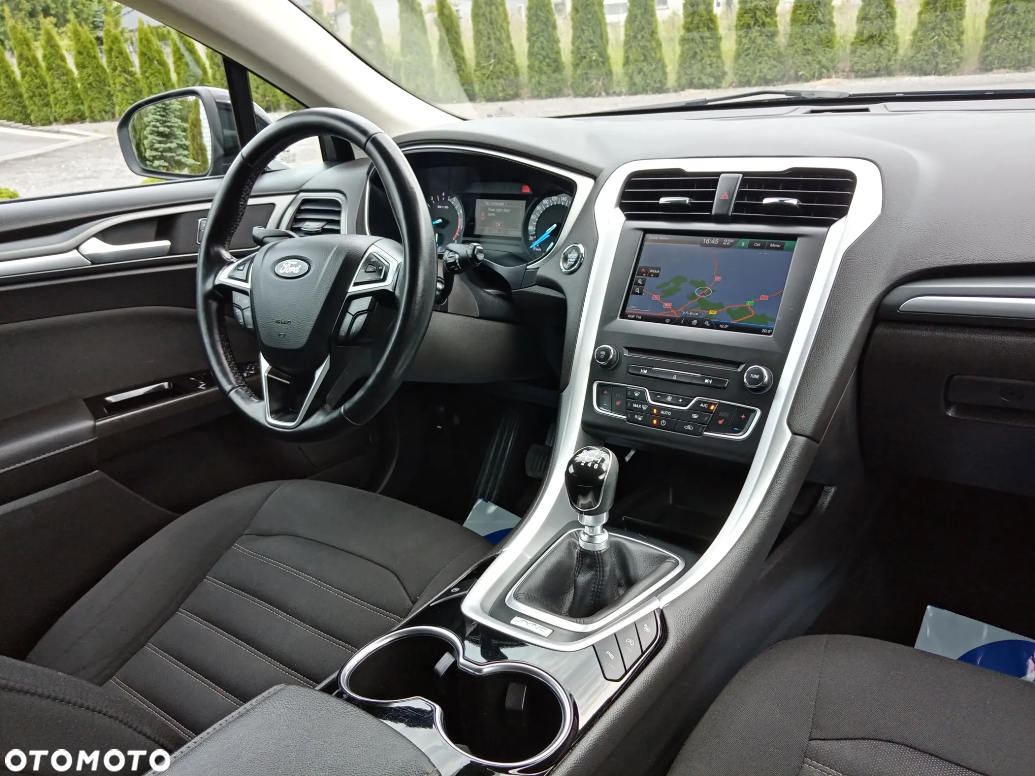 Ford Mondeo - 26