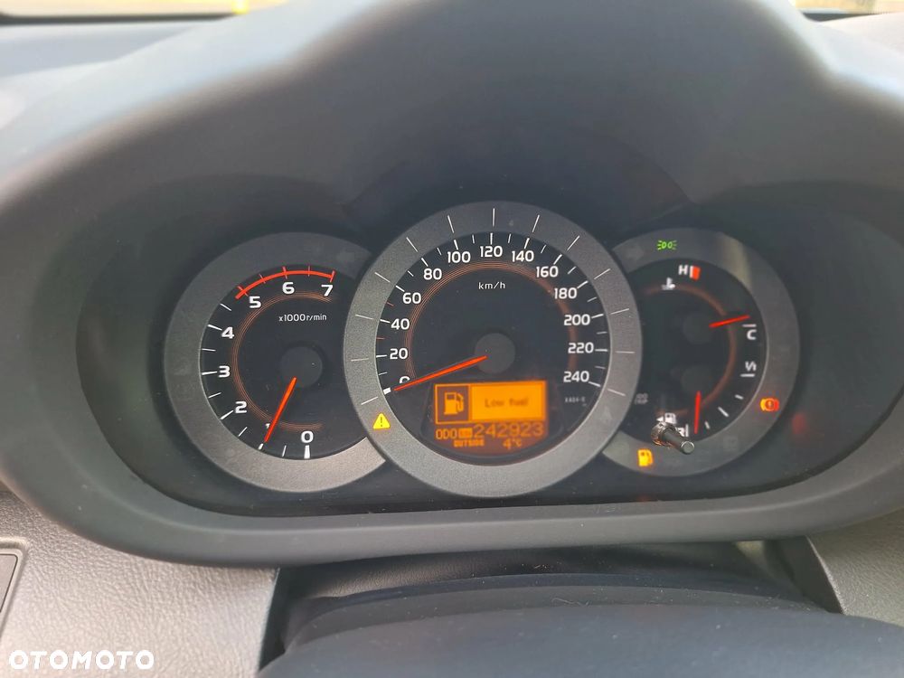 Toyota RAV4 2.2 D-4D 4x4 Comfort - 20