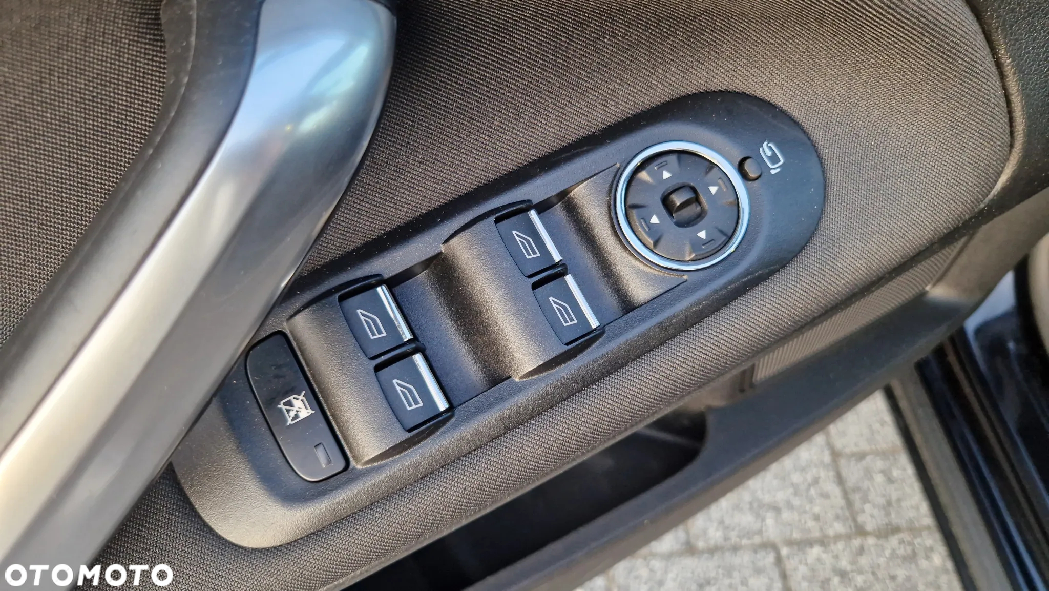 Ford Mondeo 1.6 TDCi Titanium - 26