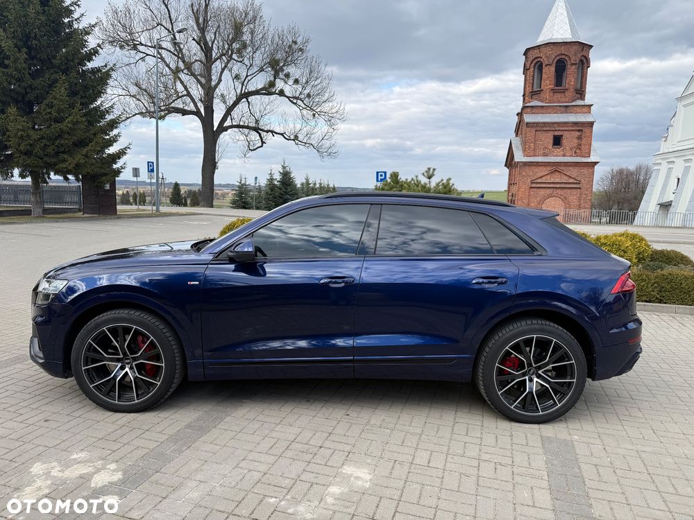 Audi Q8 - 2