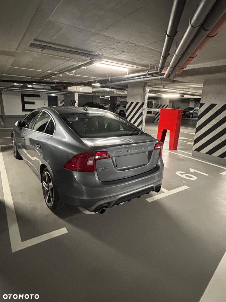 Volvo S60 T5 Drive-E R-Design Momentum - 4