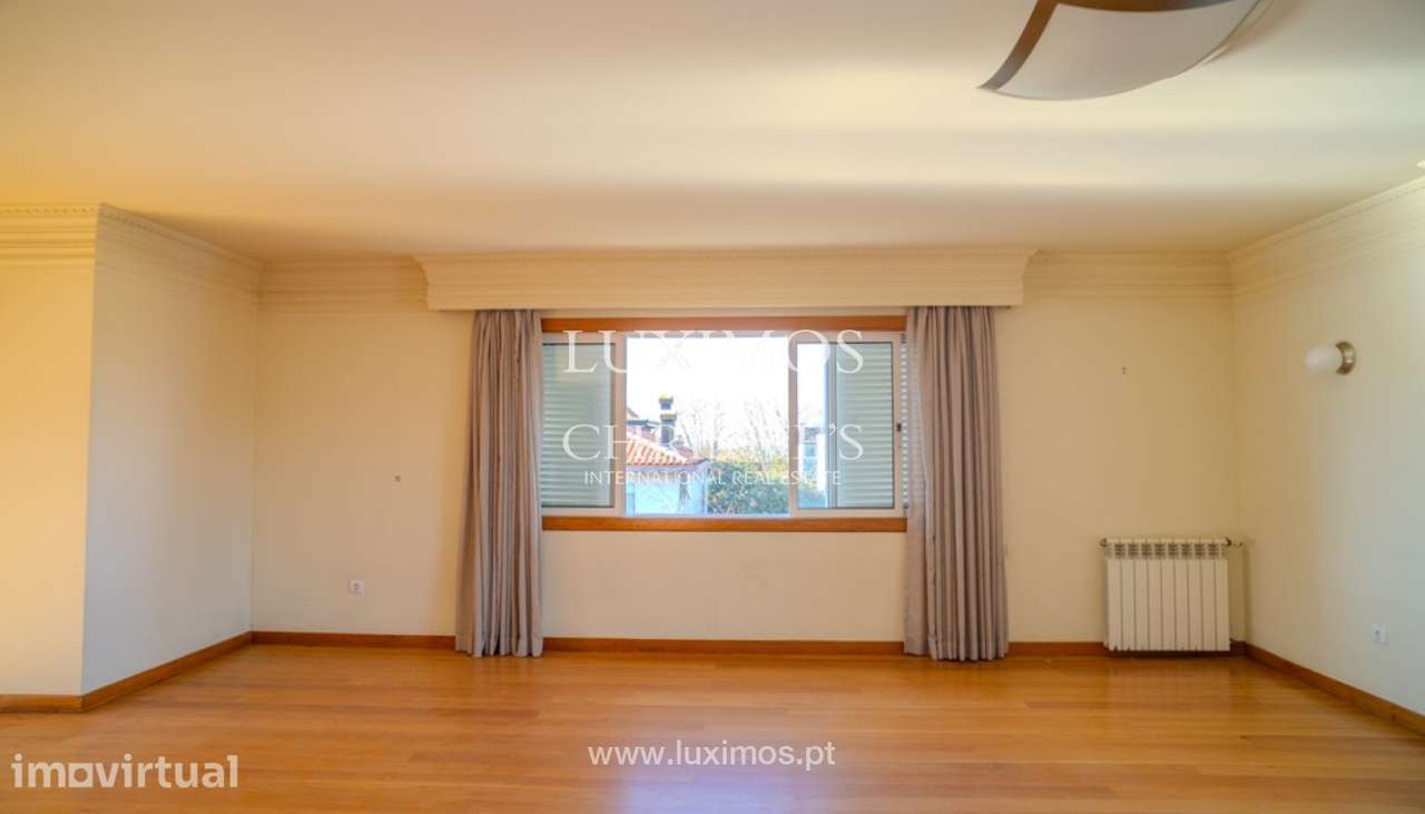 Apartamento T5 Duplex com vistas de mar para venda na Foz, Porto - Grande imagem: 4/19