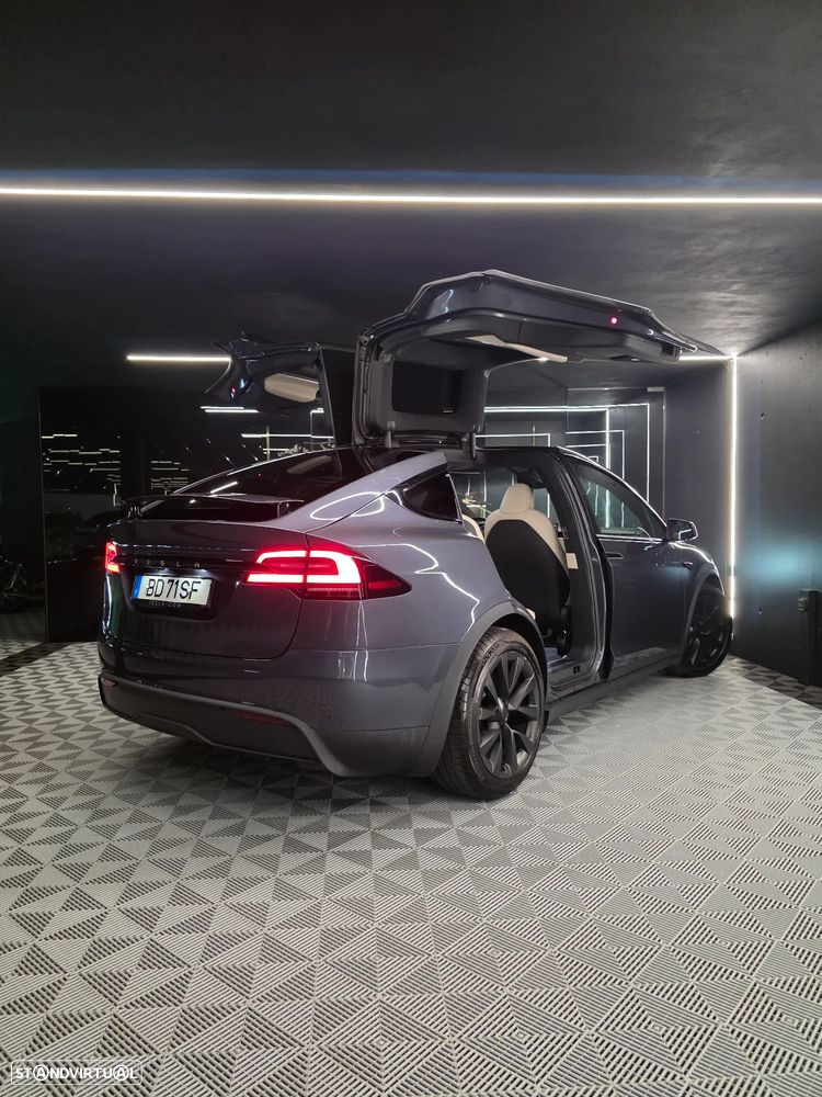 Tesla Model X Long Range AWD - 11