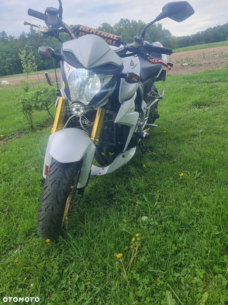 Honda CB - 2