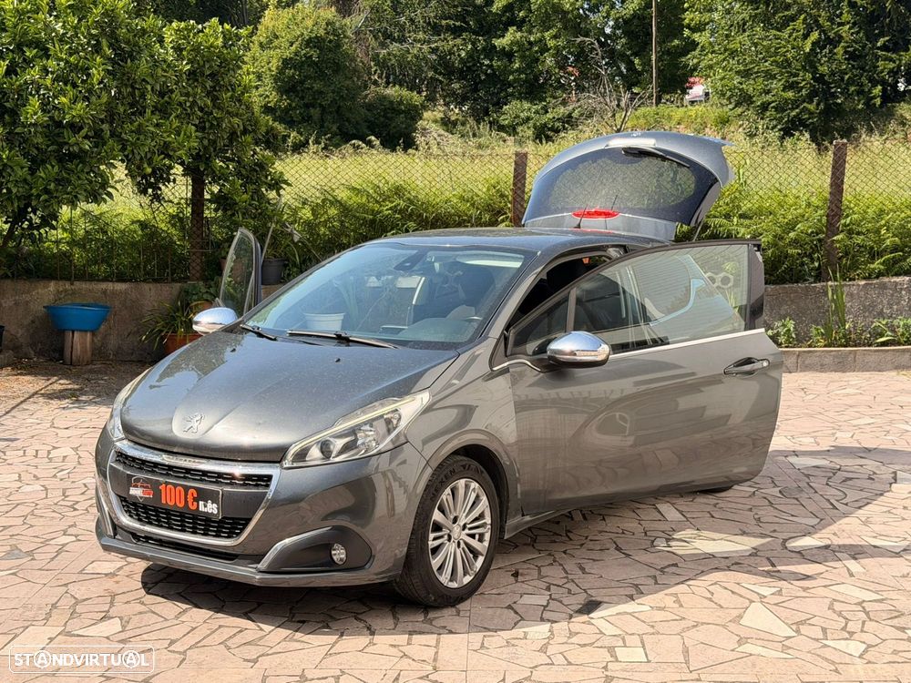 Peugeot 208 1.2 PureTech Allure - 32