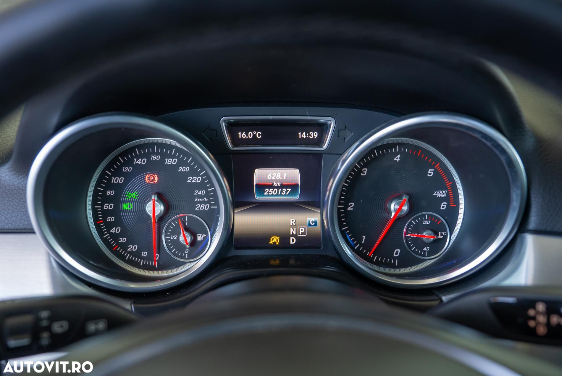 Mercedes-Benz GLE 350 d 4Matic 9G-TRONIC AMG Line - 15
