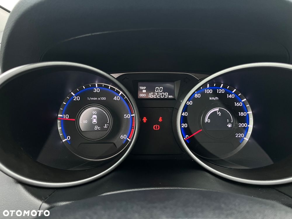 Hyundai ix35 2.0 CRDi 4WD Fifa World Cup Gold Edition - 13