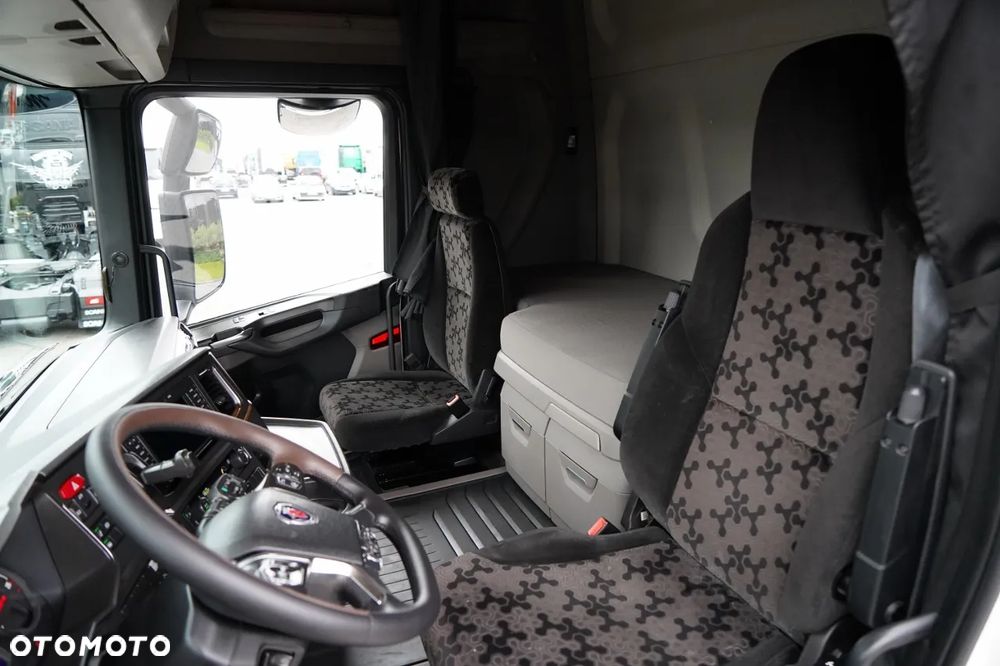 Scania R 520 / V8 / HYDRAULIKA /  RETARDER / KLIMATYZACJA POSTOJOWA / CAŁA NA PODUSZKACH  / EURO 6 - 22