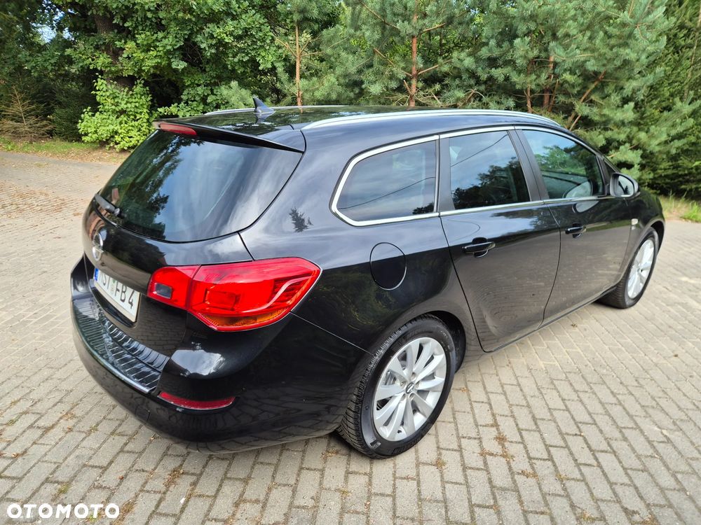 Opel Astra 1.4 T Cosmo - 18