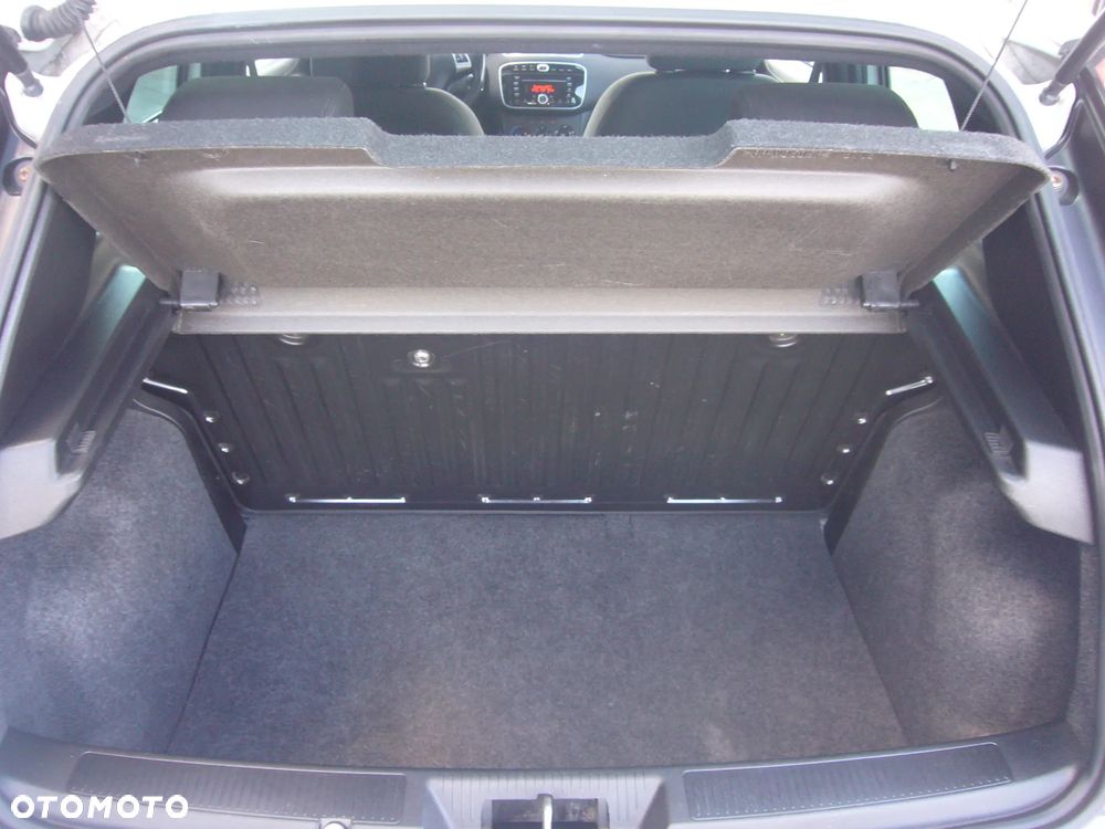 Fiat Punto 1.4 Young - 20