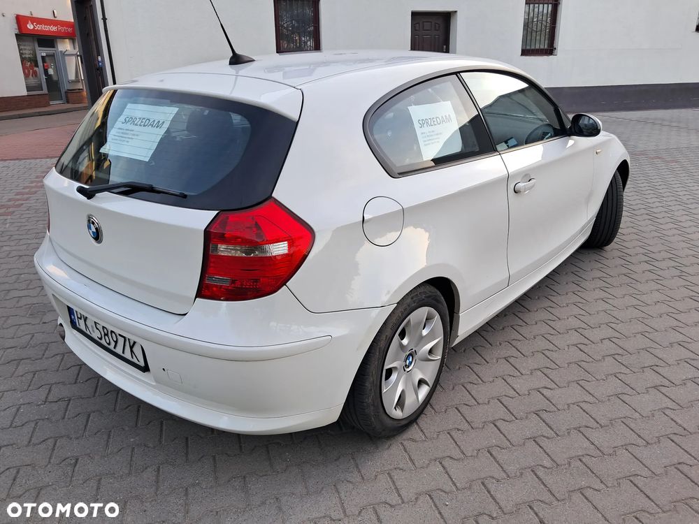 BMW Seria 1 116d - 6