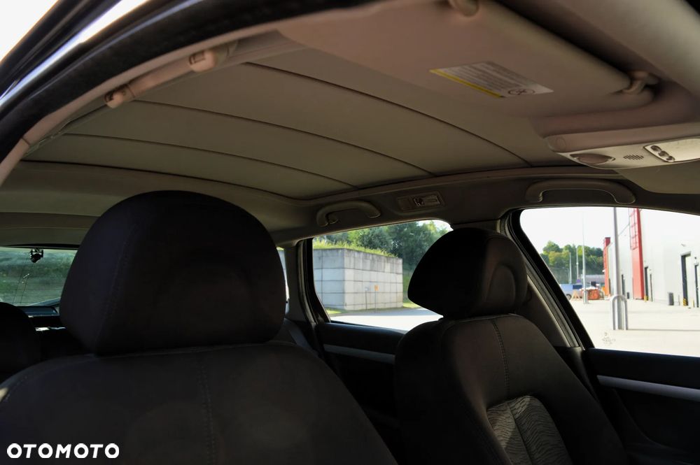 Peugeot 407 1.6 HDi Premium - 21