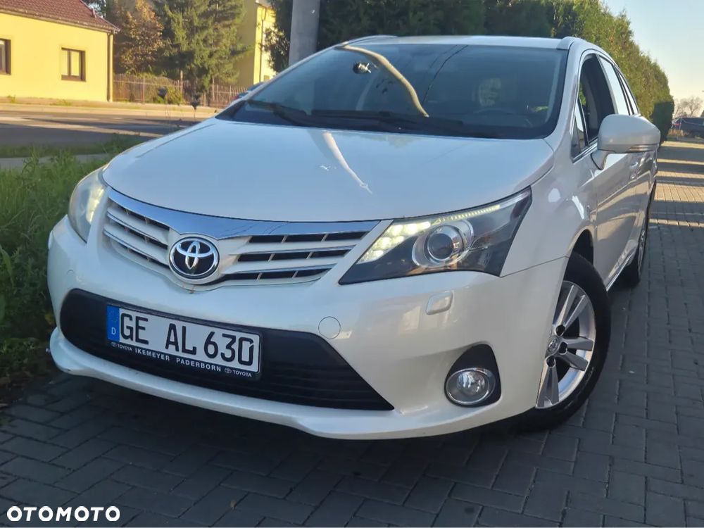 Toyota Avensis 2.0 D-4D Premium - 1